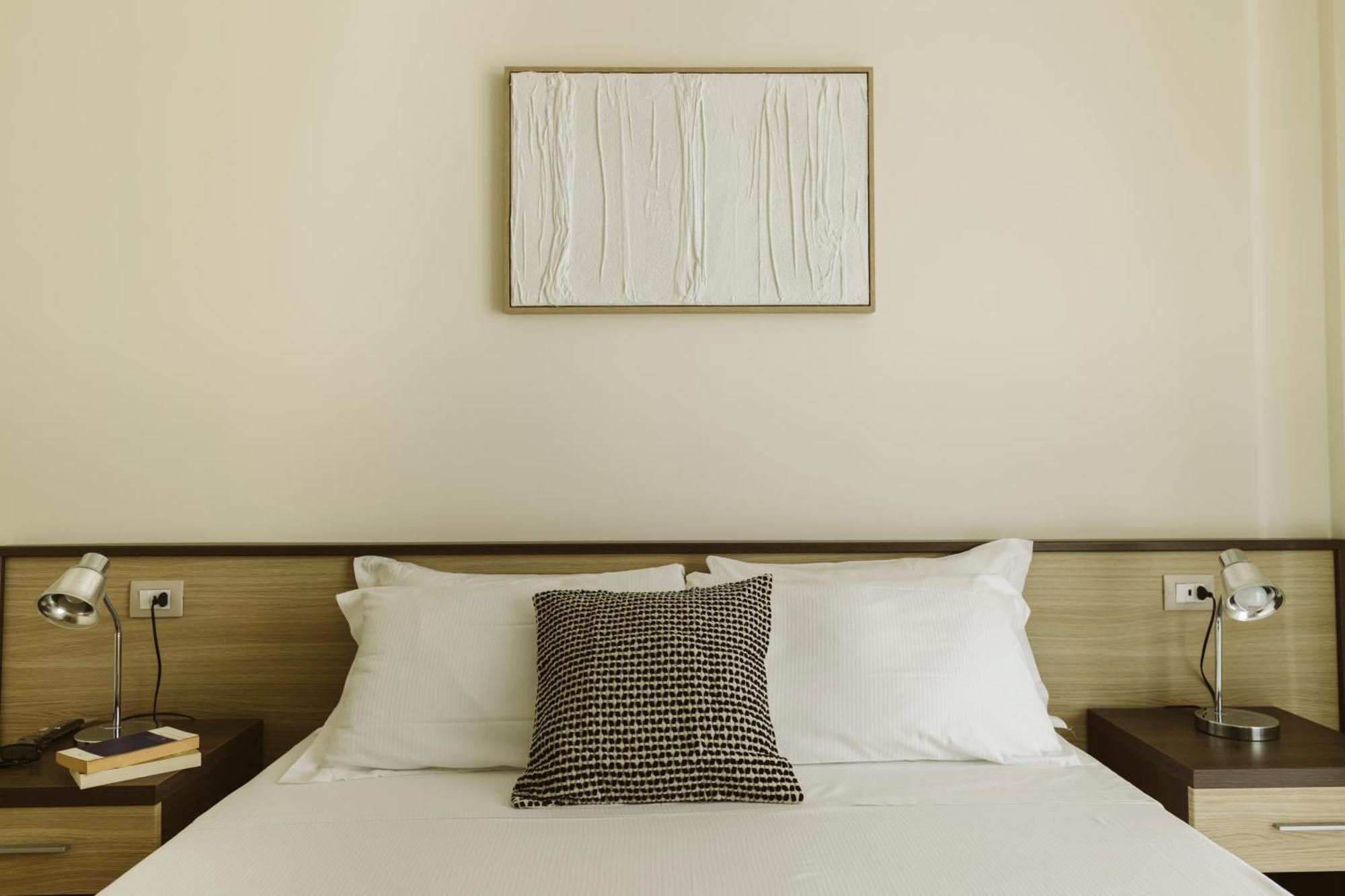 Residenze Roscioli Aparthotel โรเซโต เดญา อาบรูซซี ภายนอก รูปภาพ