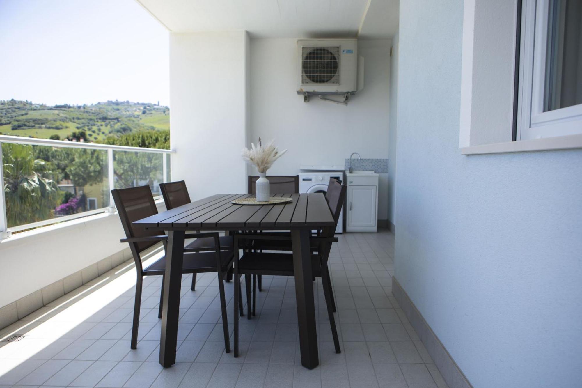 Residenze Roscioli Aparthotel โรเซโต เดญา อาบรูซซี ภายนอก รูปภาพ