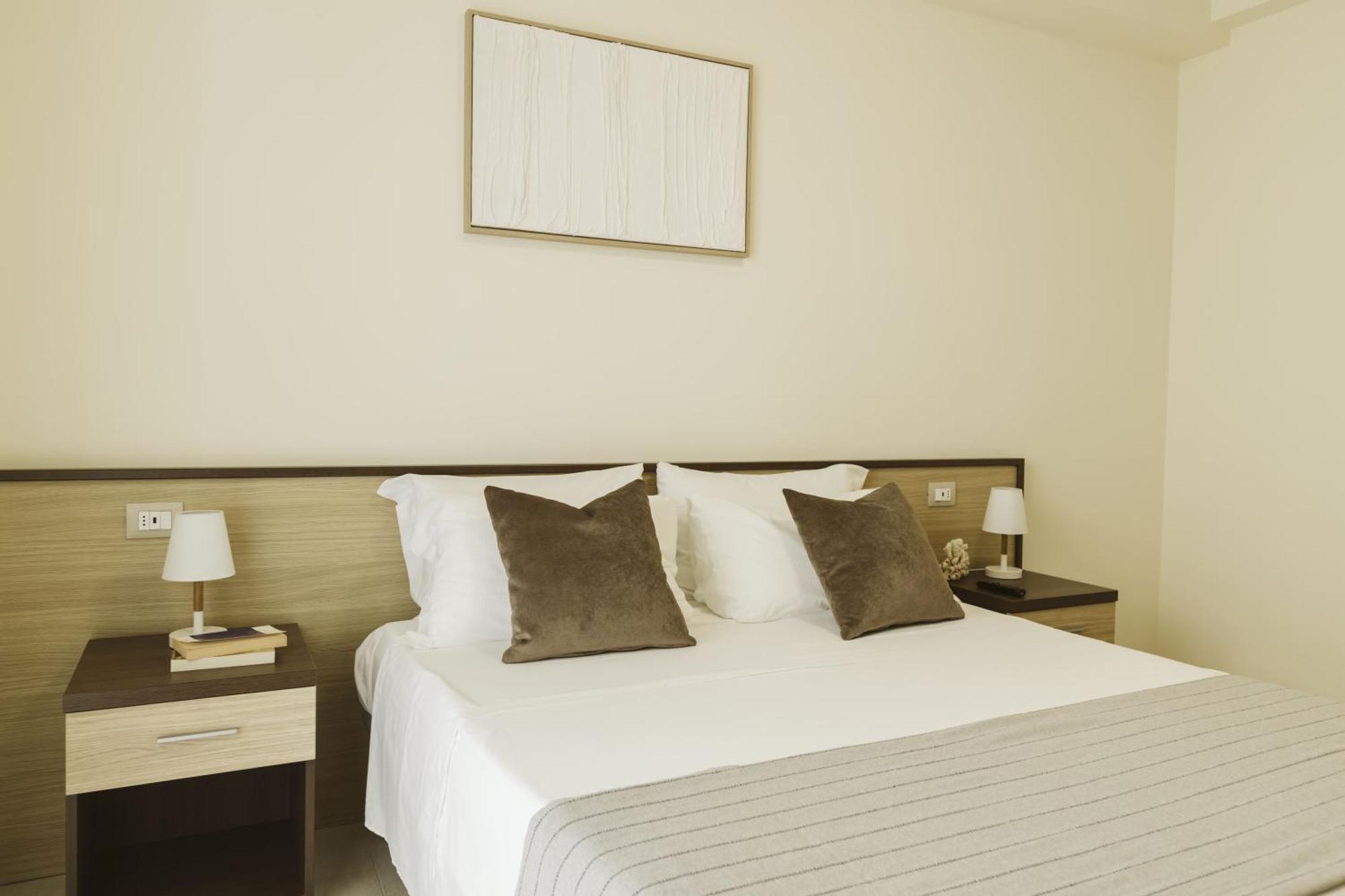 Residenze Roscioli Aparthotel โรเซโต เดญา อาบรูซซี ภายนอก รูปภาพ