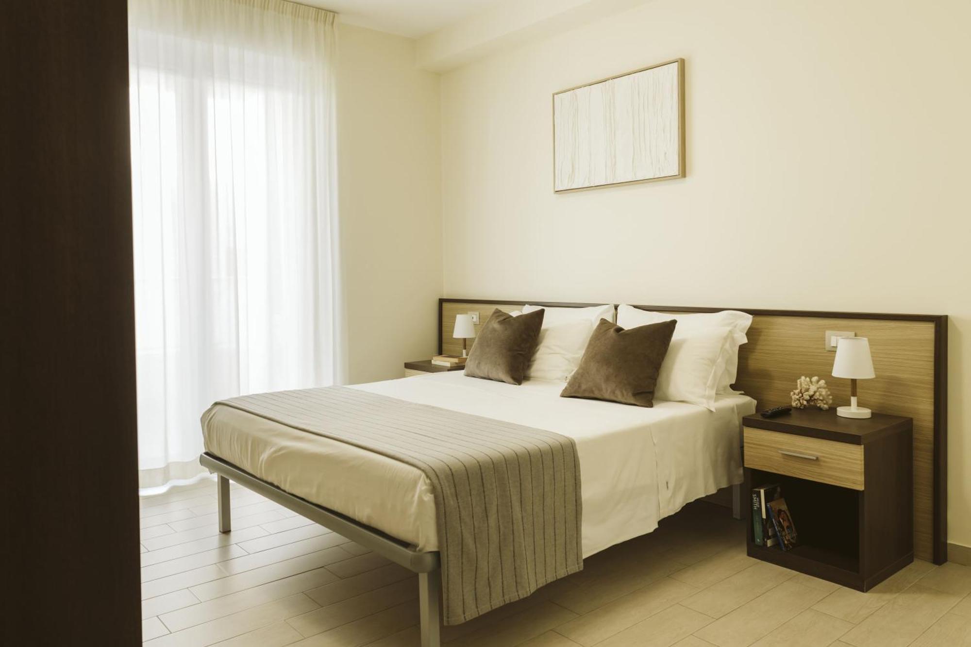 Residenze Roscioli Aparthotel โรเซโต เดญา อาบรูซซี ภายนอก รูปภาพ